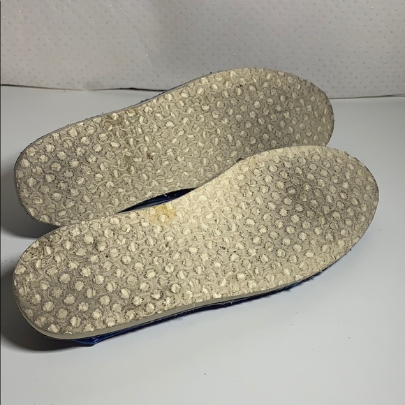 Toms - Picture 5 of 5